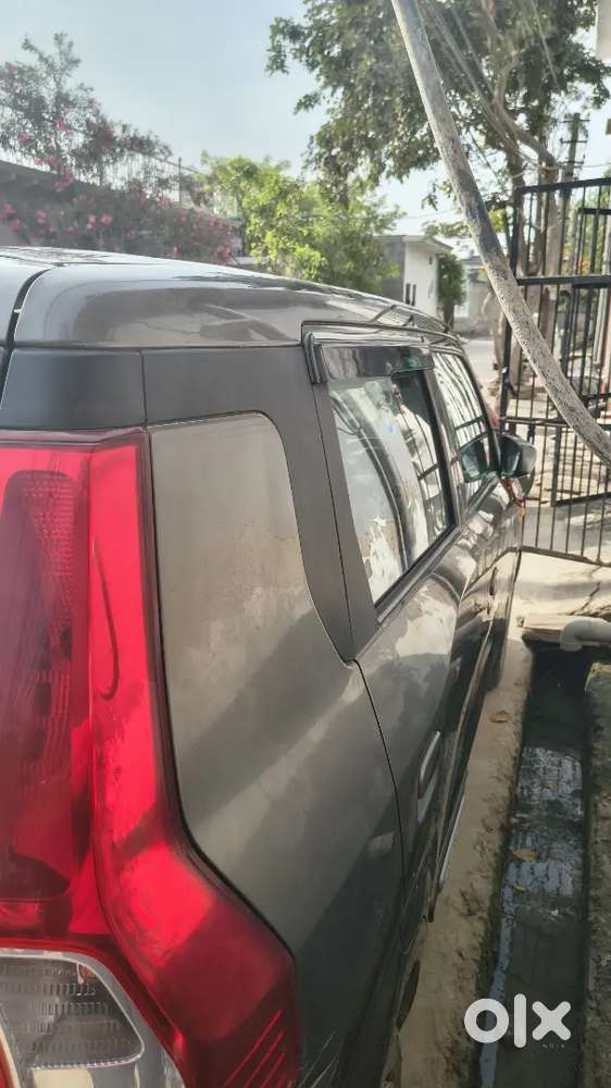 Maruti Suzuki Vxi 1.0