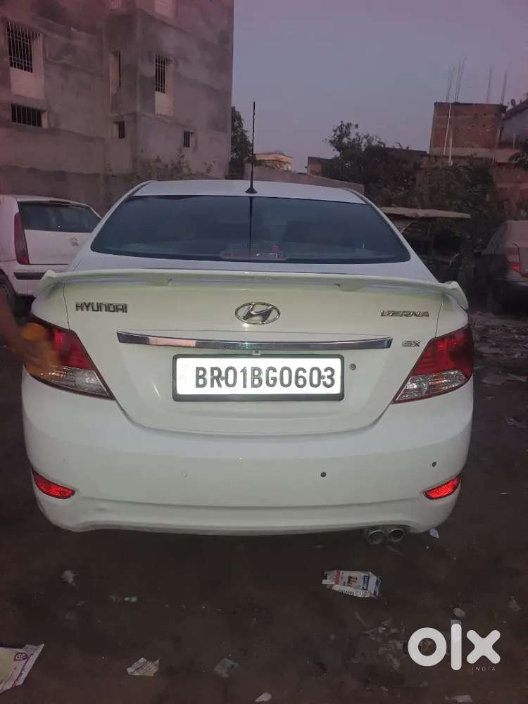 Hyundai Verna 2012