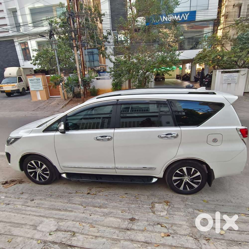 Toyota Innova Crysta 2.4 Z 7 Str, 2022, Diesel
