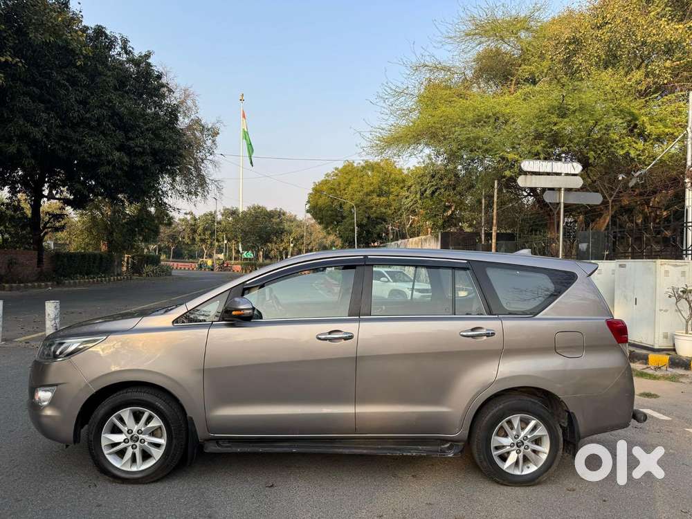 Toyota Innova Crysta