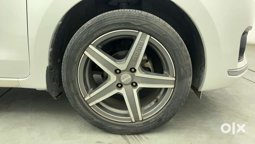 Maruti Suzuki Dzire 1.2 Zxi Plus Amt, 2018, Petrol