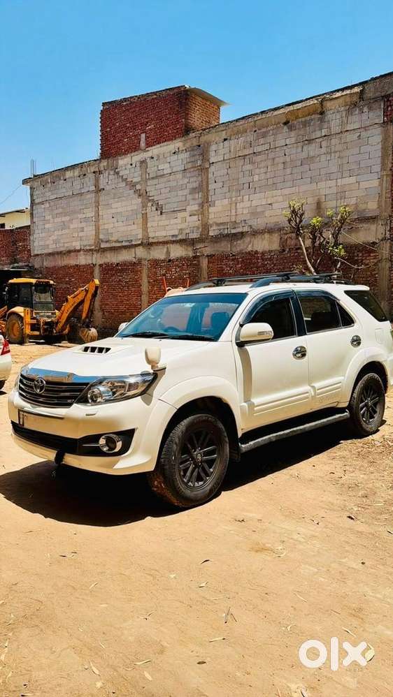 Toyota Fortuner Diesel 2012