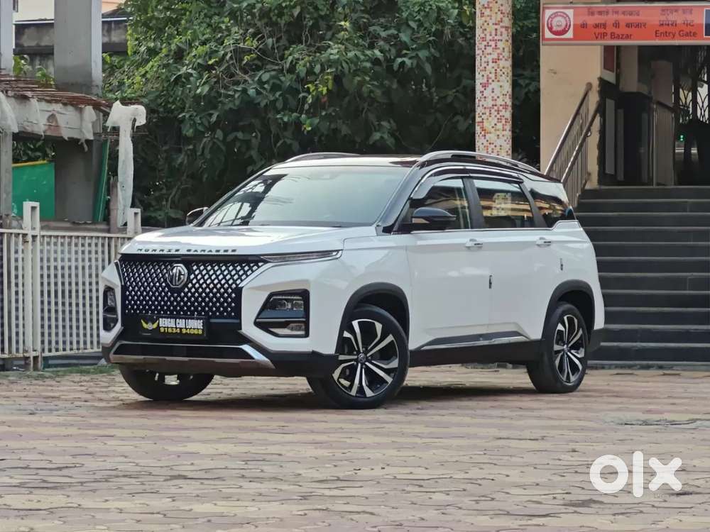 Mg Hector Plus Savvy Pro 1.5 Turbo Petrol Cvt 7 Str Dual Tone, 2023,..