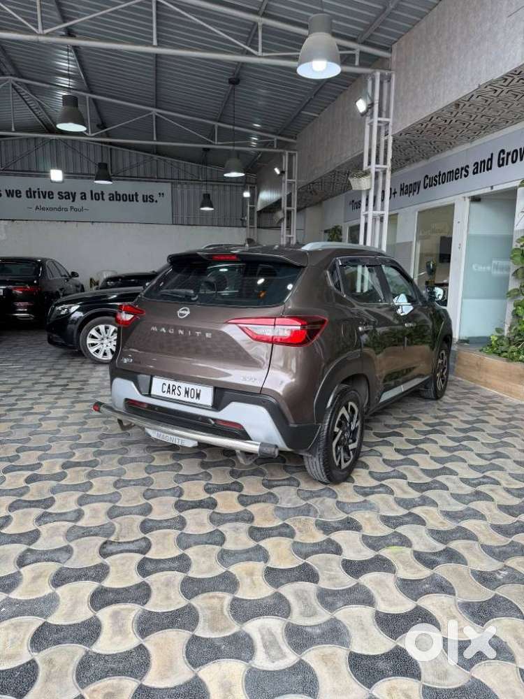 Nissan New Mpv, 2023, Petrol