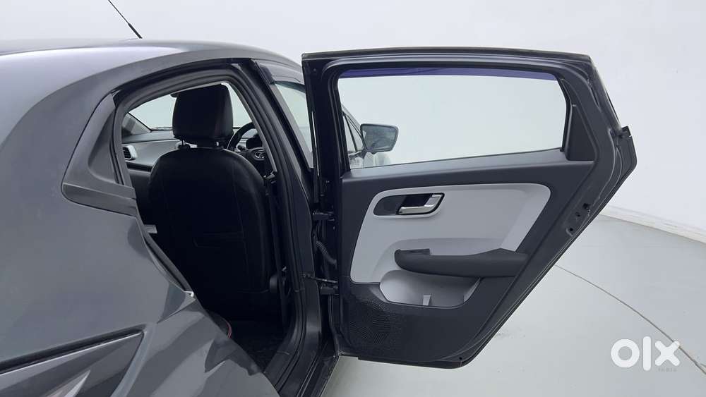 Tata Altroz Xz, 2021, Petrol