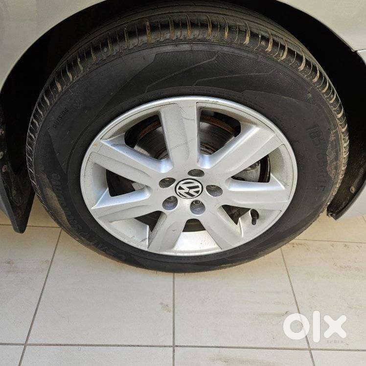 Volkswagen Vento 1.2 Tsi Highline Plus At, 2011, Petrol