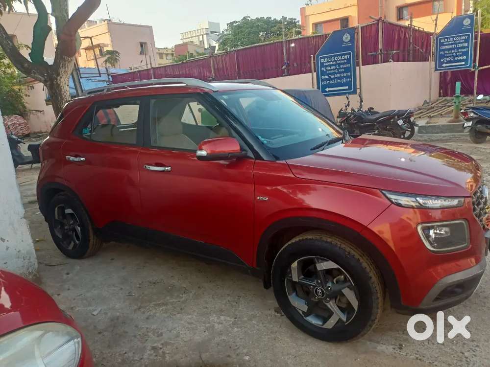 Hyundai Venue 1.0 Sx Turbo Dct 2019 With Sunroof