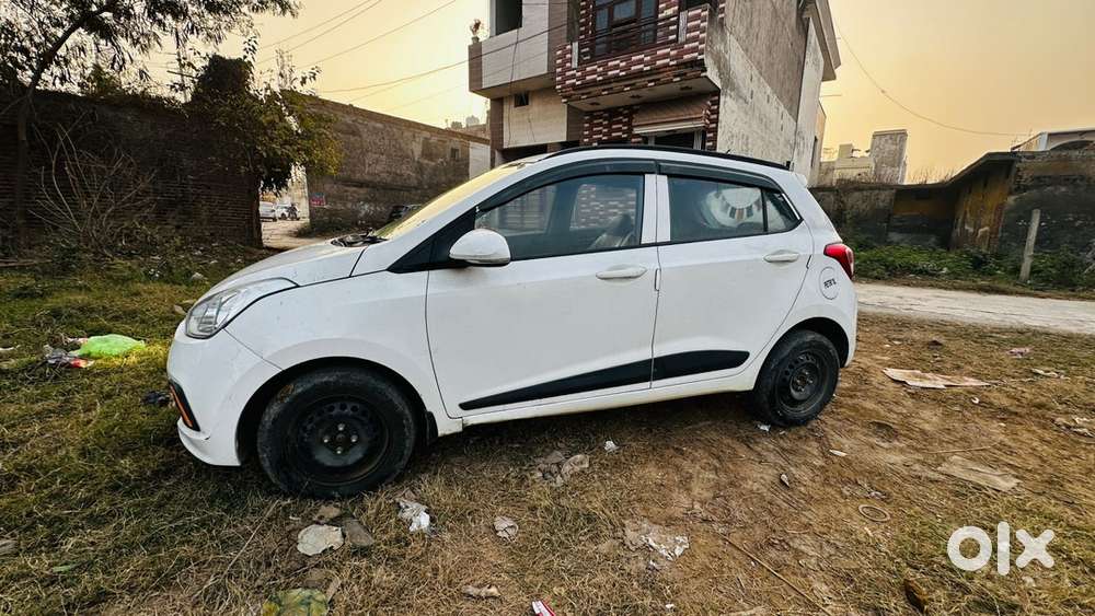 2016 Hyundai Petrol Manual With 70000 Km