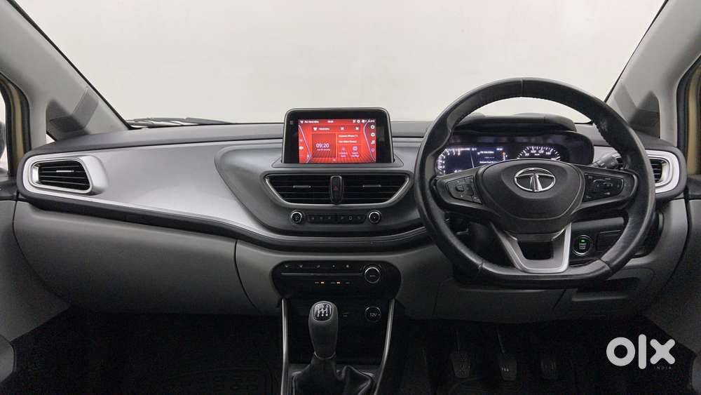 Tata Altroz Xz, 2020, Petrol
