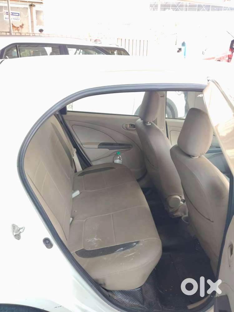 Toyota Etios Liva, 2015, Petrol