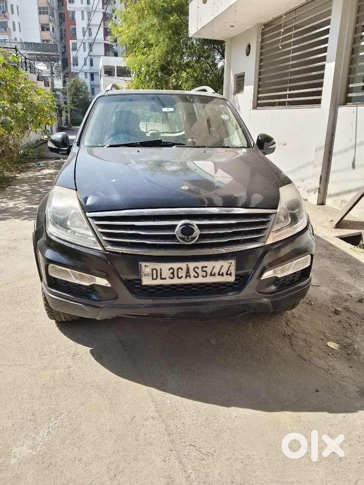 Mahindra Rexton Diesel 2015