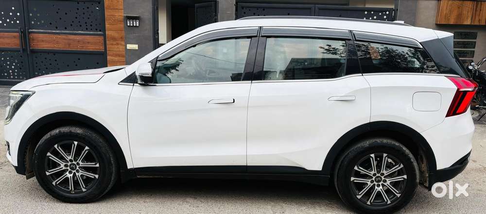 Mahindra Xuv700 2.0 Ax 7 Petrol At Luxury Pack Str, 2022, Petrol