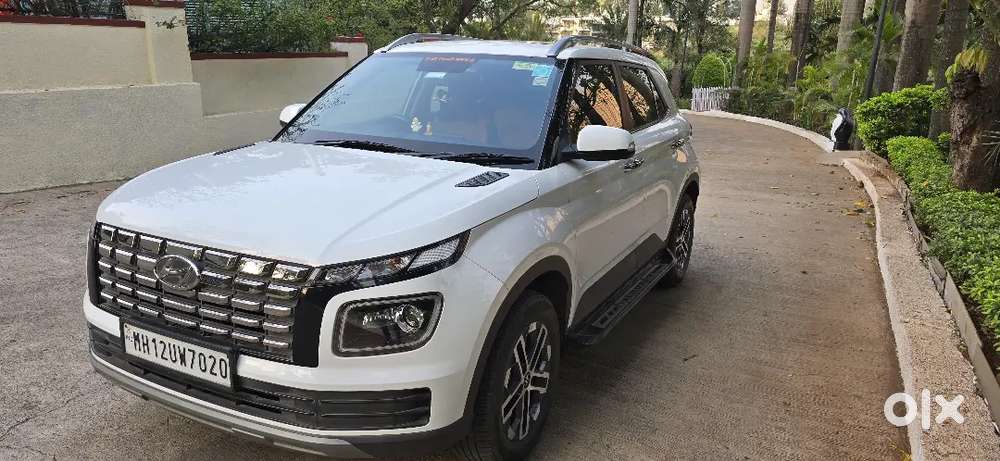 Hyundai Venue 2022 Diesel 37200 Km Driven