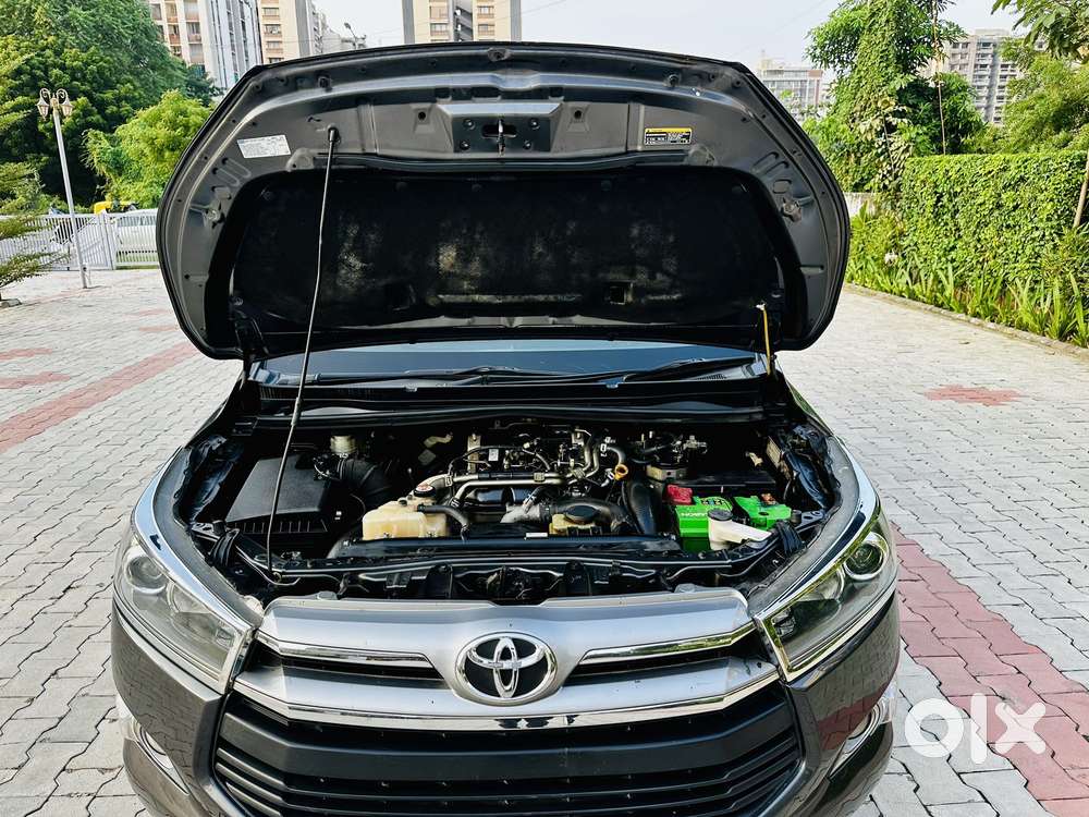 Toyota Innova Crysta 2.4 V 8 Str, 2017, Diesel