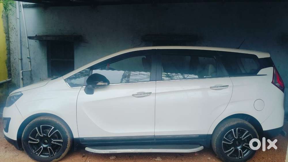 Mahindra Marazzo Diesel 84000 Km Driven