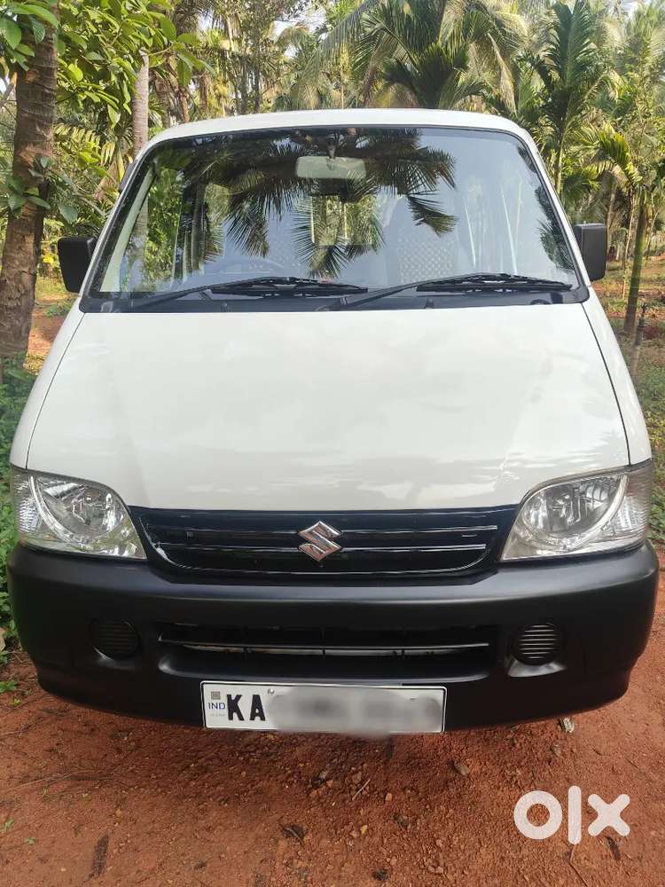 Eeco Petrol 8 Seater With Ac And Heater