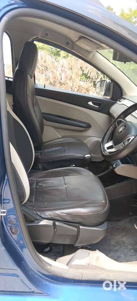 Renault Triber Rxz Easy-r Amt, 2021, Petrol