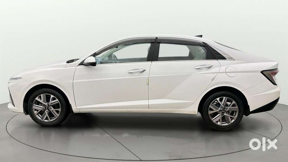 Hyundai Verna 1.5 Sx (o) Vtvt, 2023, Petrol