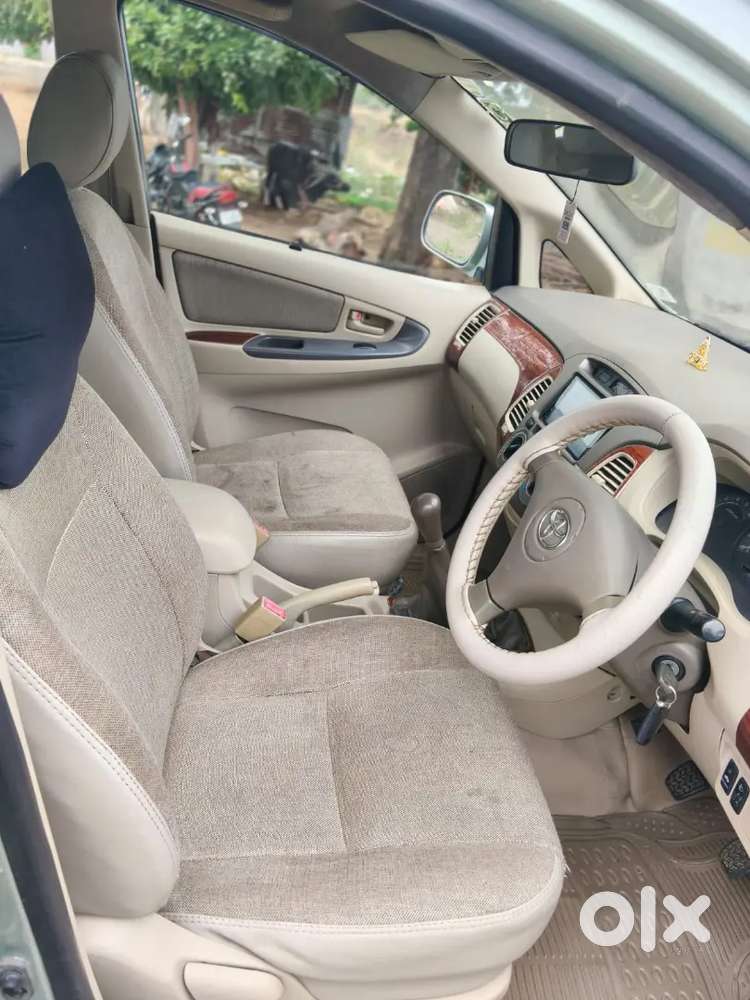 Toyota Innova 2.5 Gx 2006