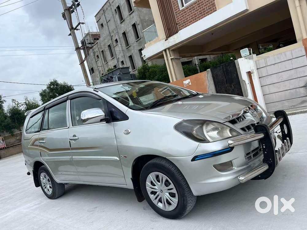 Toyota Innova 2.5 Gx 7 Str Bs-iii, 2007, Diesel