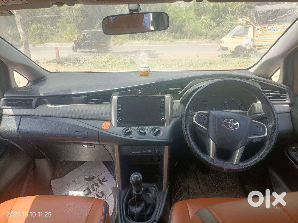 Toyota Innova Crysta 2.4 G Mt 7 Str, 2022, Diesel