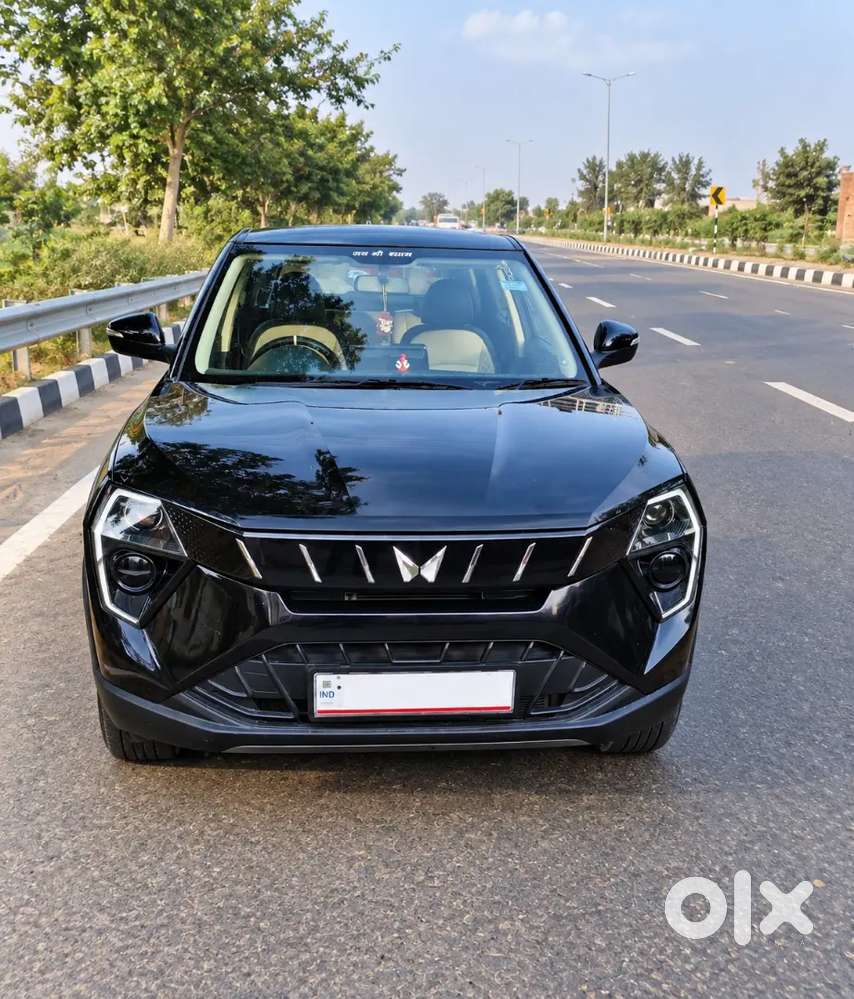 Mahindra Xuv 3xo Petrol 2025