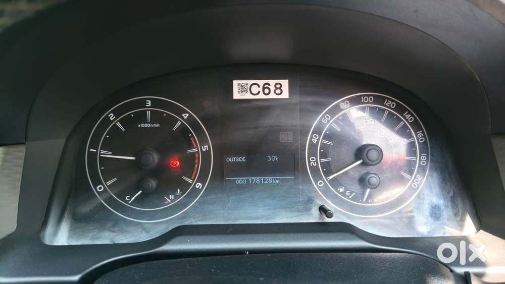 Toyota Innova Crysta 2.4 G Mt, 2017, Diesel