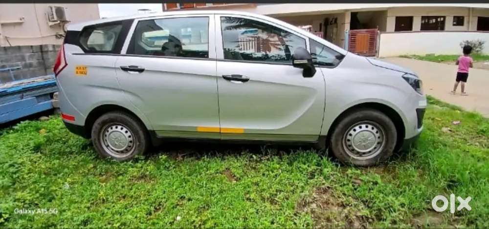 Mahindra Marazzo 2023 Diesel 46000 Km Driven