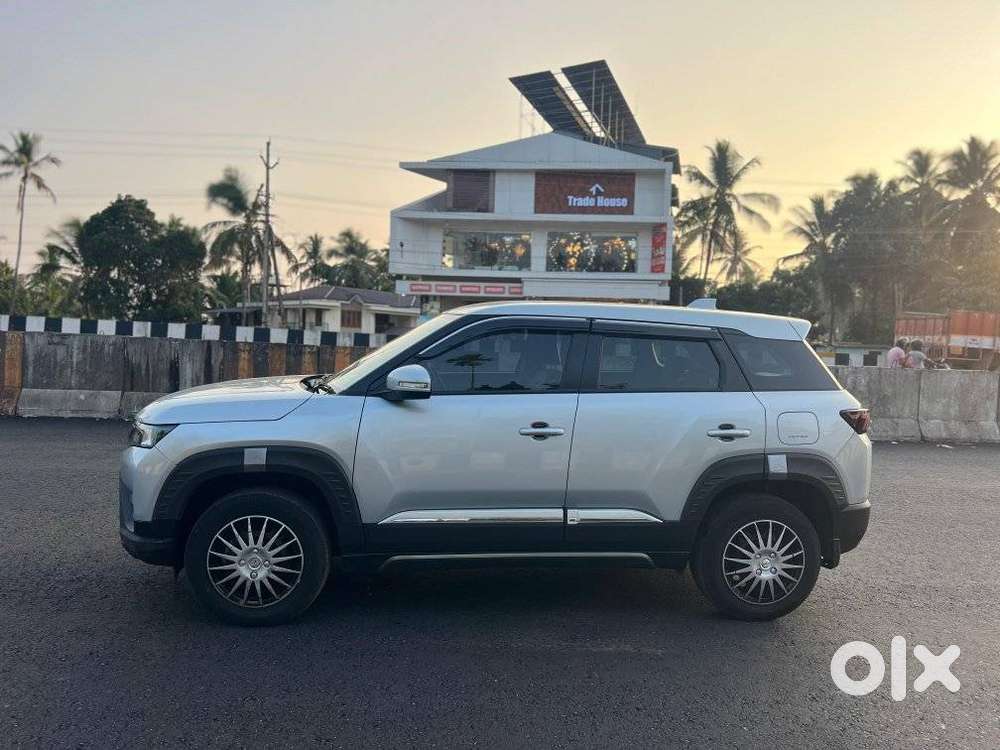 Maruti Suzuki Brezza 1.5 Vxi Smart Hybrid, 2024, Petrol