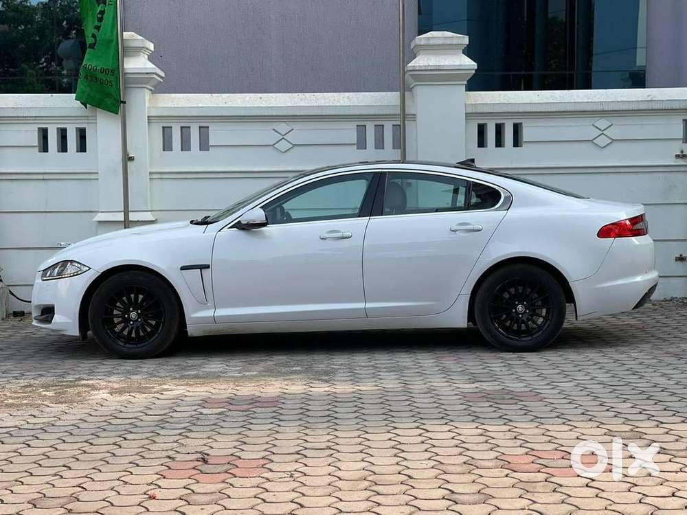 Jaguar Xf 2013 Diesel Well Maintained