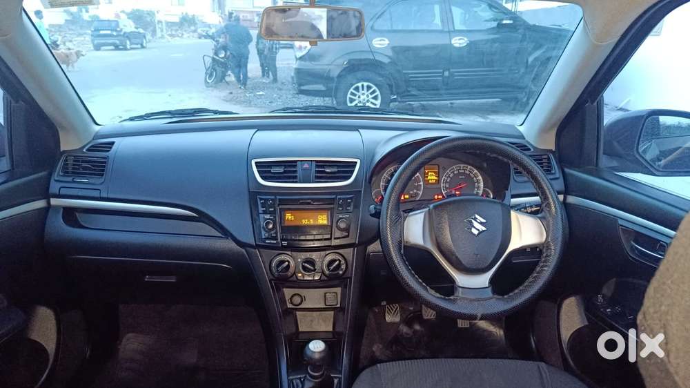 Maruti Suzuki Swift Vxi 1.2 Abs Bs-iv, 2015, Petrol