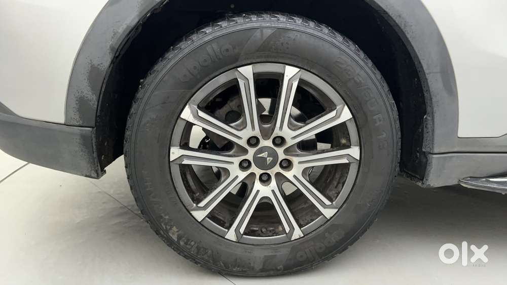 Mahindra Xuv700 2.0 Ax 7 Petrol At Luxury Pack Str, 2023, Petrol