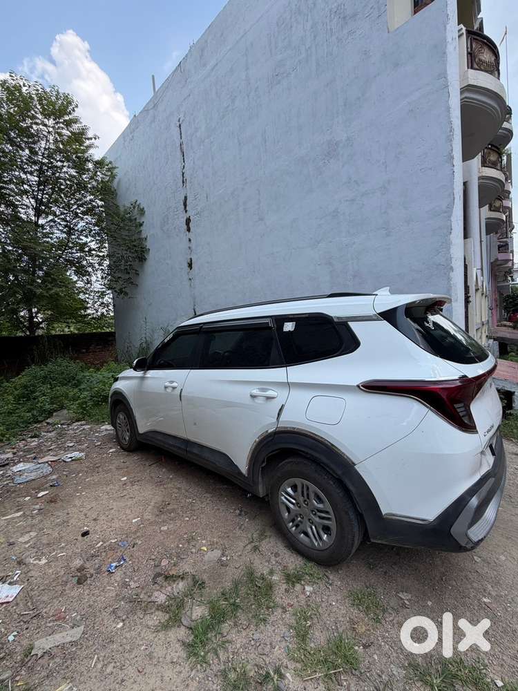 Kia Carens Petrol 2024