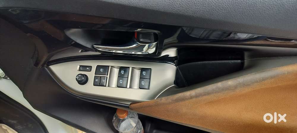 Toyota Innova Crysta 2016 Diesel 150000 Km Driven