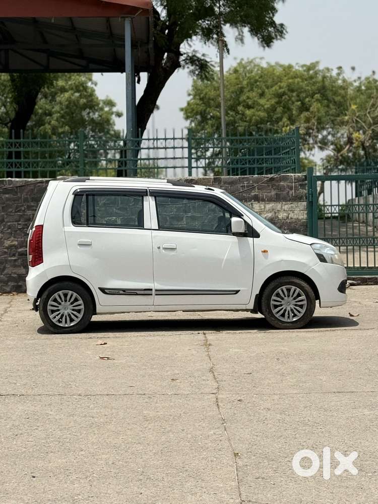 Maruti Suzuki Wagon R Vxi 1.0, 2012, Cng & Hybrids