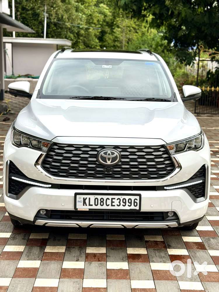 Toyota Innova Hycross 2.0 Vx (o) Hybrid 7 Str, 2025, Cng & Hybrids
