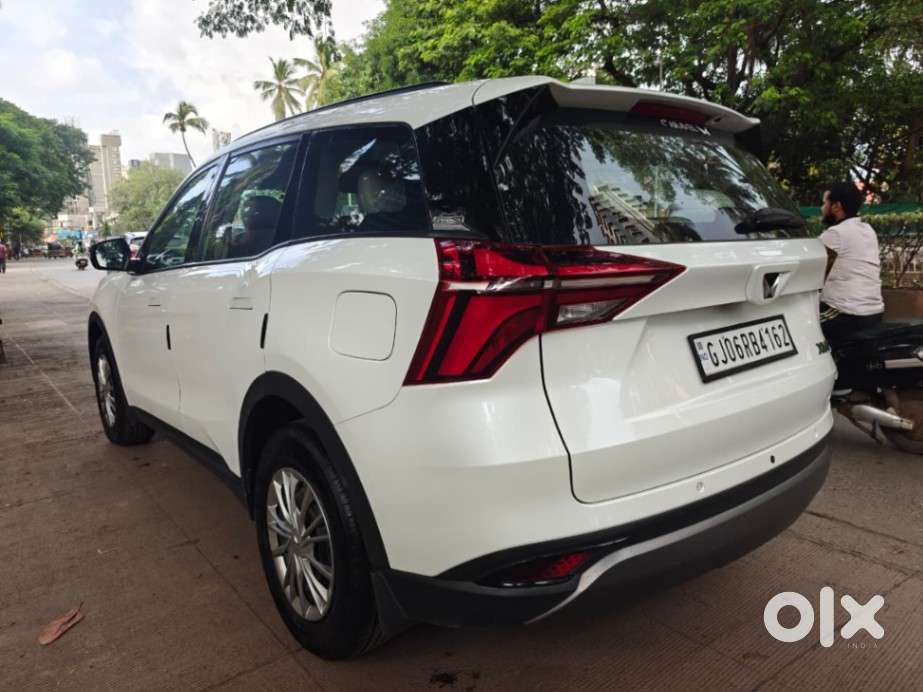 Mahindra Xuv700 2.2 Ax 5 Diesel At 7 Str, 2025, Diesel