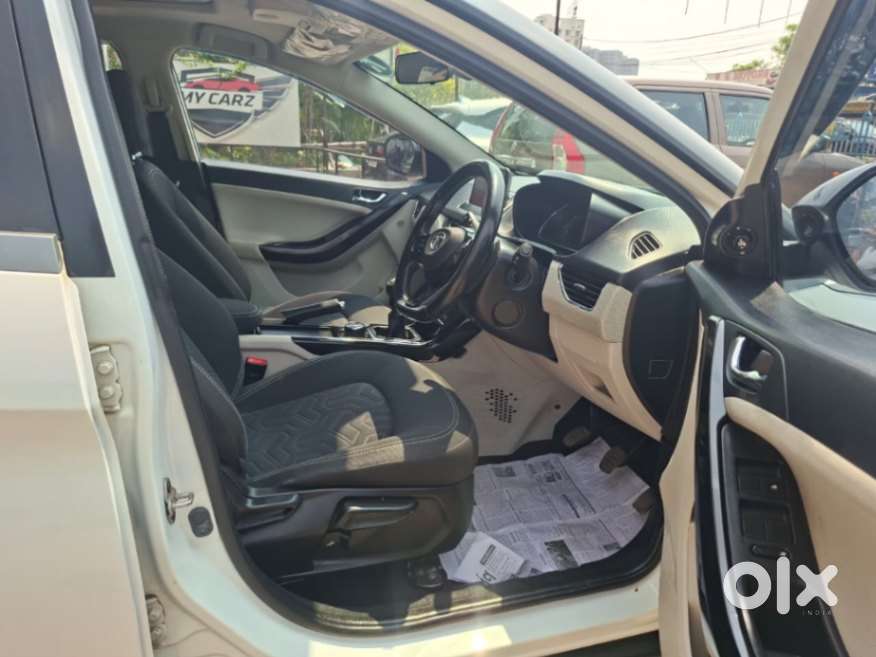 Tata Nexon 1.2 Revotron Xz Plus, 2022, Petrol