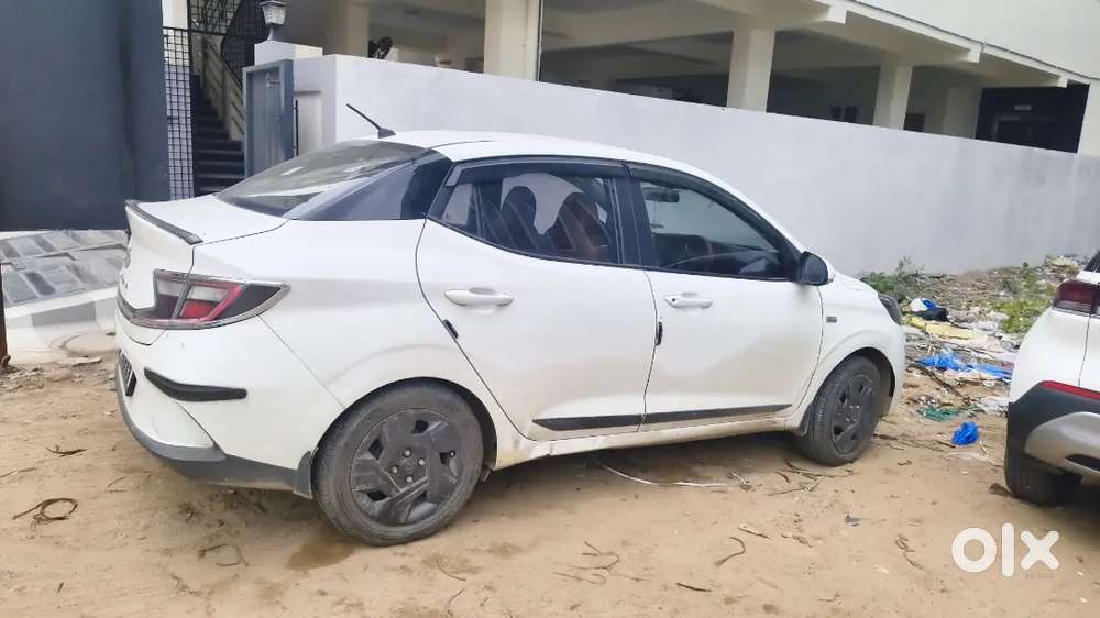Hyundai Aura 1.2 Petrol Cum Cng