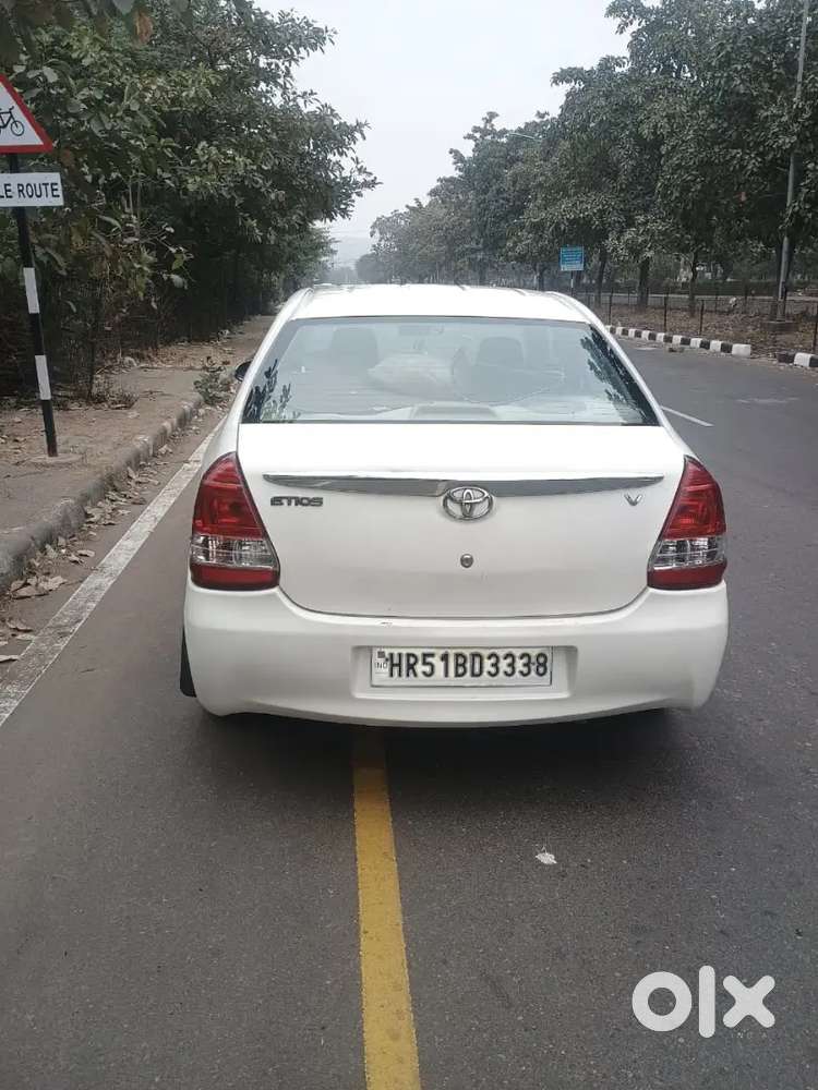 Toyota Etios 2015 Cng & Hybrids Well Maintained