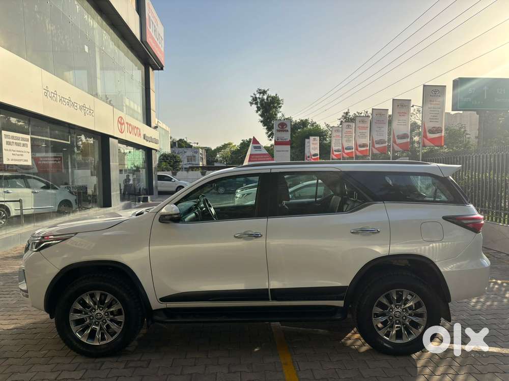 Toyota Fortuner 4x2 At 2.8 Diesel, 2024