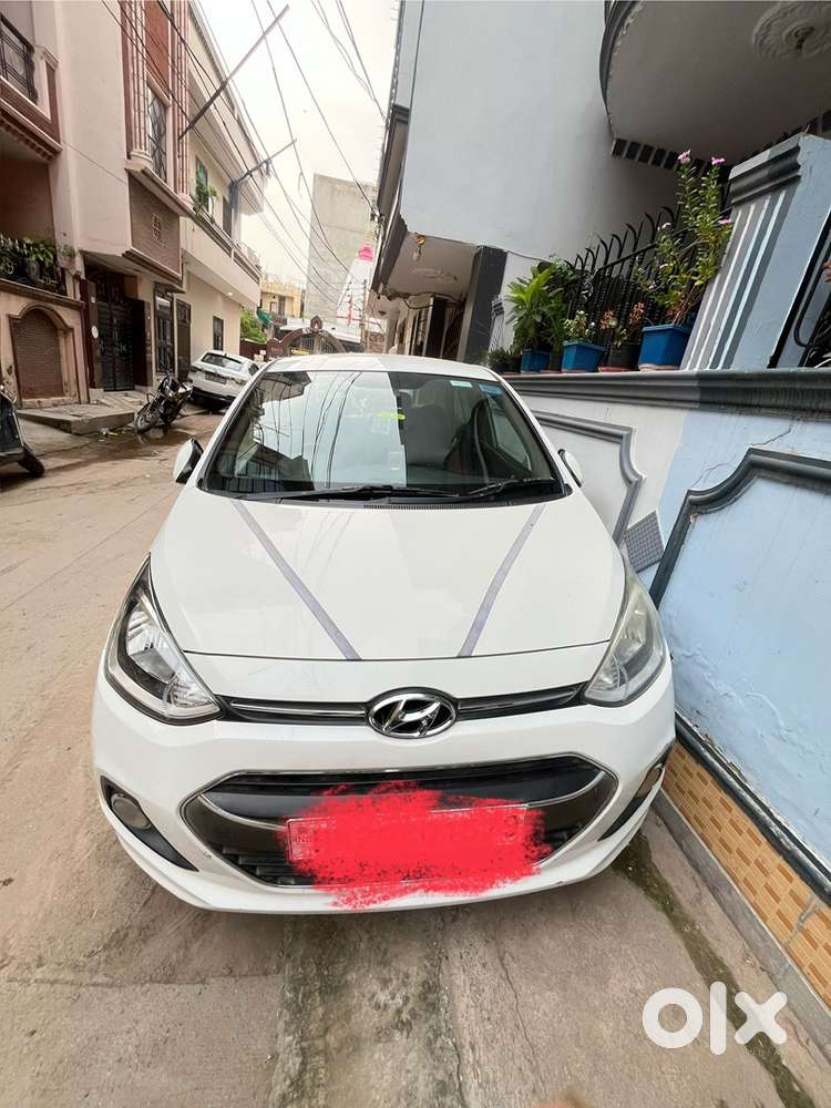 Hyundai Xcent 2015 Petrol Well Maintained, Less Driven