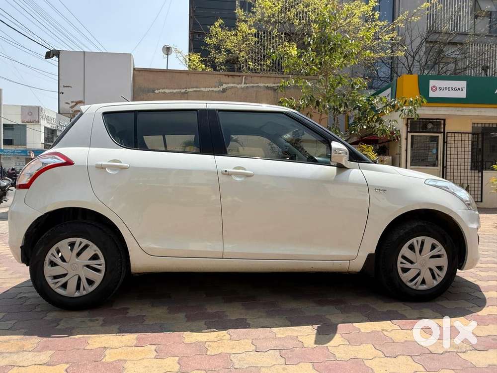 Maruti Suzuki Swift Vxi, 2016, Petrol