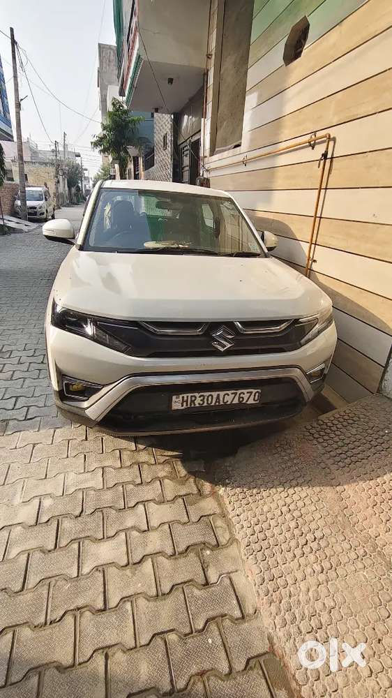 Maruti Suzuki Brezza Lxi 2024