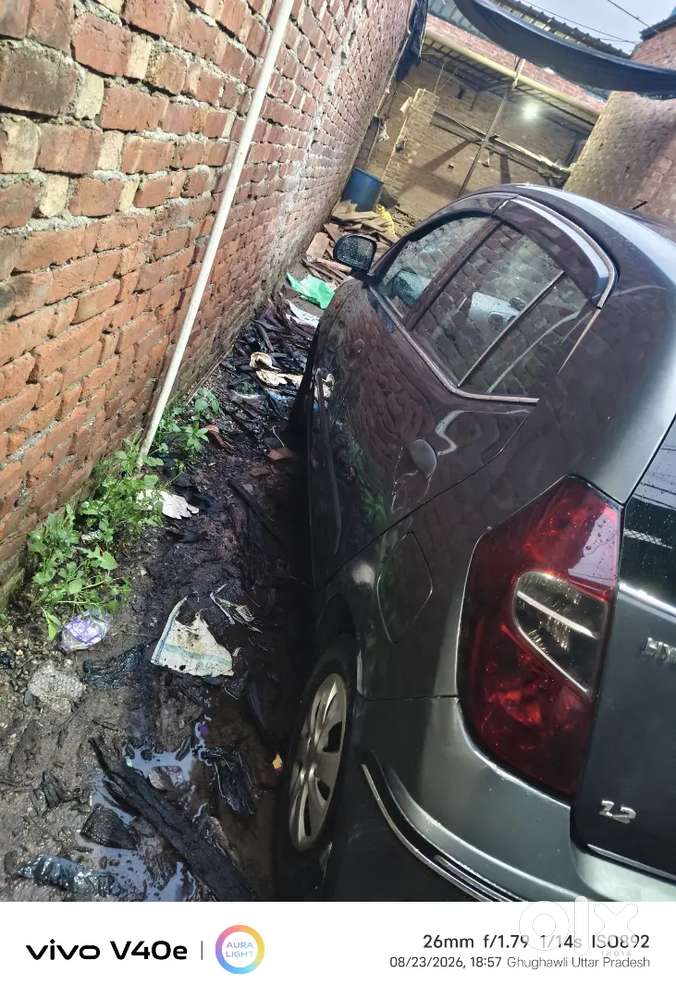 Hyundai I10 2011 Car 2031 Valid Sambhal Transfer Insurance Valid