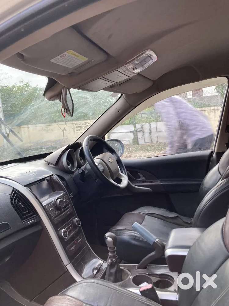 Mahindra Xuv500 2015 Diesel 105658 Km Driven