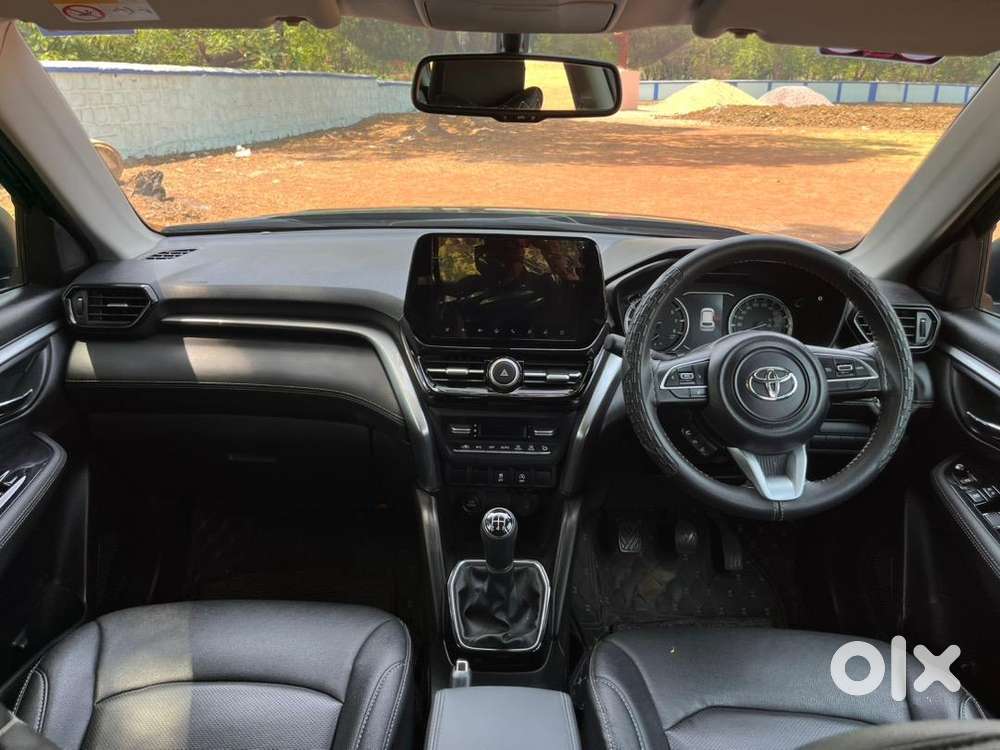 Toyota Urban Cruiser Hyryder 2024 Showroom Condition
