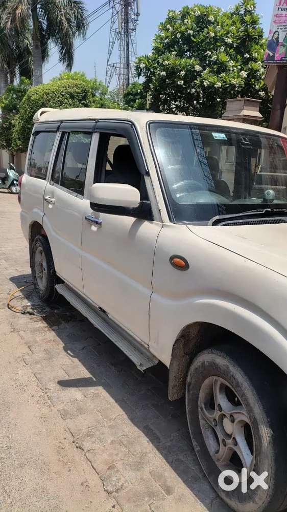 Mahindra Scorpio Diesel 2013 H, M2di