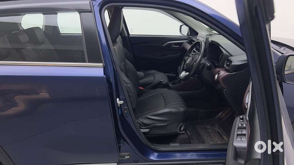 Maruti Suzuki Grand Vitara 1.5 Delta Smart Hybrid At, 2025, Petrol