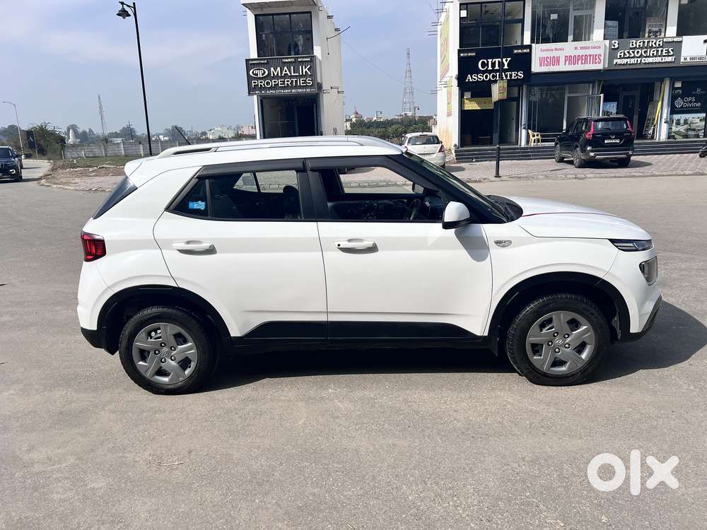 Hyundai Venue S 1.2 Petrol, 2021, Petrol